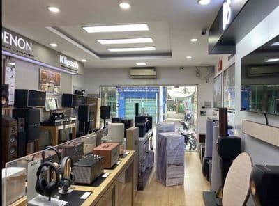Cho thuê nhà mặt tiền quận 10