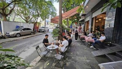 Cho thuê mbkd mặt phố nguyễn bá khoản 70m2 mt 15m !