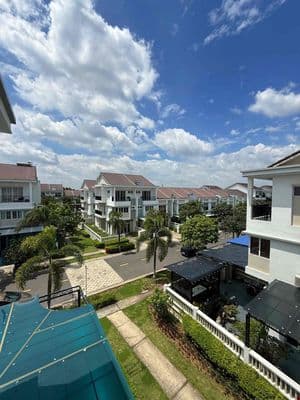 Cho thuê căn góc full nội thất ecolake mỹ phước 5 phòng ngủ.