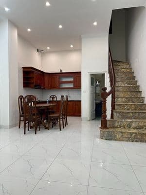 Cho thuê nhà riêng ở g/đ nhóm vp cty 50mx3T 4pn 14tr ĐHNL ở Ngã Tư Sở