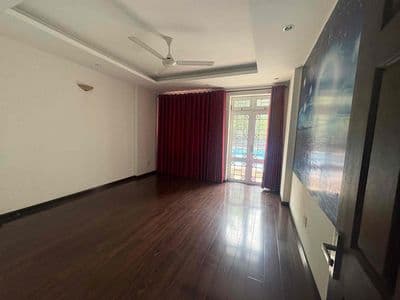 Cho thuê nhà MT đường 28A