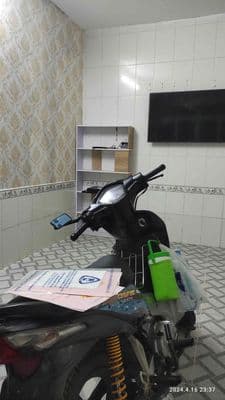 Nhà 1 trệt, 1 lầu kế bên trường cấp 1 Lê Bình, sổ hồng riêng, chín chủ
