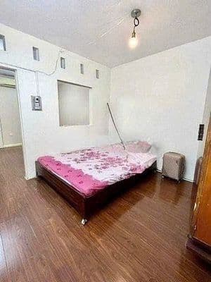 Cho thuê tập thể tầng 4 phố Vọng Đức - Hàng Bài -30m2 -1 ngủ
