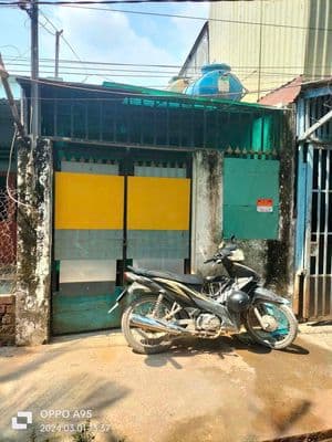Cần tiền trả nợ bán nhà 3,2x15m gần chợ đường tx52