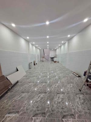 Nhà mới 4x18M - 1 lầu 2 phòng - dưới trống suốt