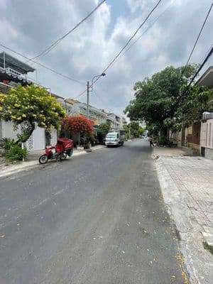 Cho thuê nhà 7x18m 2 lầu 6pn 5wc. mt đường nội bộ tây thạnh