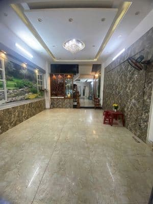 Nhà 3 tầng mặt tiền kinh dương vương