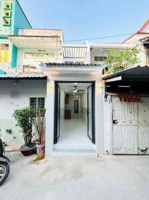 Ban Nhà F14 Quận8 32m gia 2ty950