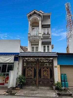 Cho thuê nhà Mt đường nhựa Bà điểm gần An sương