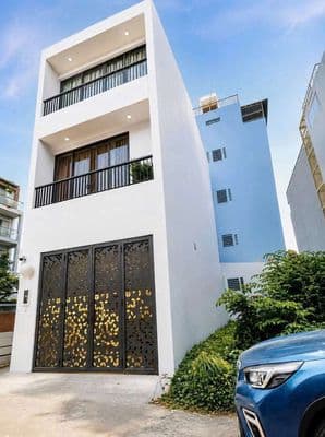bán nhà hẻm xe hơi đường trần xuân soạn, dt 4,5x11.5, 2lau, 4pn, 5wc.