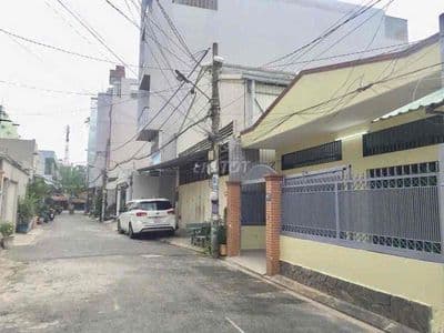 Cho thuê nhà dt: 8mx20m 1trệt 1lửng quận tân bình