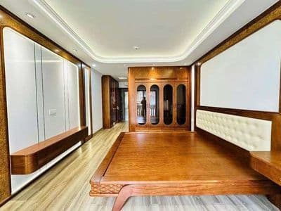 Bán nhà trung kính 35m2 7 tầng - nhà mới thang máy, ô tô đỗ sát cửa !
