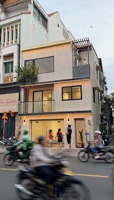 Cho thuê mặt bằng huỳnh văn bánh. diện tích 140m2. giá chỉ 40tr/tháng