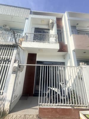 Nhà một trệt 1 lầu đường Đinh Tiên Hoàng