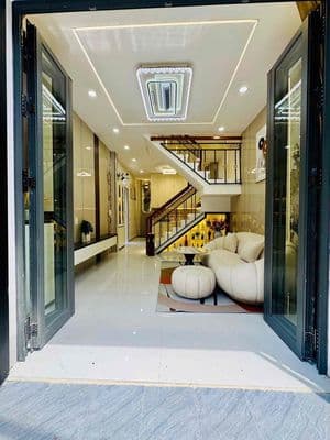 Nhà đẹp ở liền P.3 Quận 8