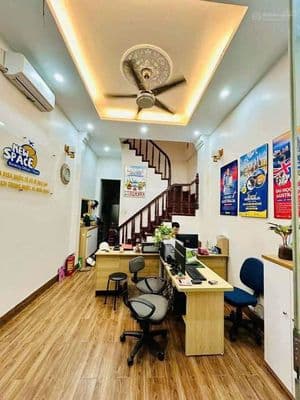 cho thuê nhà 5 tầng,6 phòng ngay vincom Phạm Ngọc Thạch