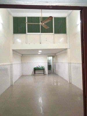 cho thuê nhà hẻm hồng lạc p10 tân bình. DT: 5m x 14m lững lầu 12tr