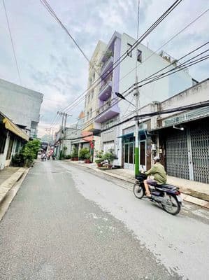 Bán nhà đường Tân Kỳ Tân Quý 63m vuông,4 tầng, ngang4.2, dài 15