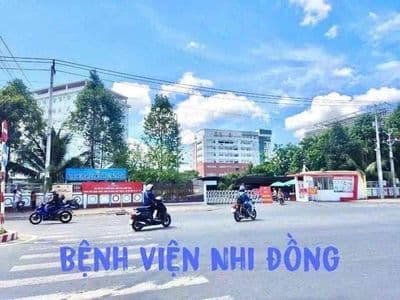 Nền Ngã Bát cách BV Nhi Đồng 1,2km 4,4m x 16m ( cạnh 13) thổ cư + GPXD