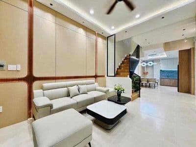 Nhà Phố Đẹp 3Lầu ST Dương Quảng Hàm Sát Bình Thạnh 3PN Full NT 16tr