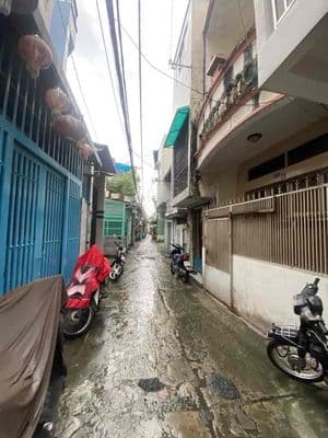 Bán nhà 3 Tầng, sát chợ Xóm Củi quận 8, ngang 3,3m x 6,5m, nhỉnh 3 tỷ