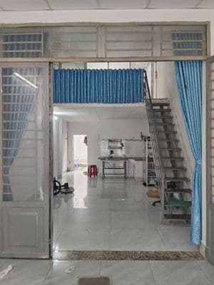 cần cho thuê nhà mặt tiền TTN 11.chợ Lạc quan.DT 4x20 gác lửng 7 triệu