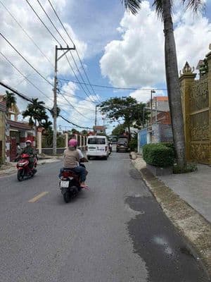 Người nhà cần bán căn 1 trệt 1 lửng khu dân cư yên tĩnh mua vào ở ngay