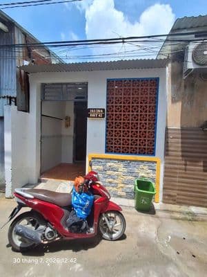 Cần bán gầp nhà cầp 4P ĐHT gần chợ cây sộp .DT 3,7 x21 nhà mới