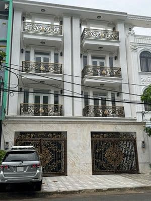 Tòa nhà mtkd cạnh công viên bình phú 10x20m 5 tầng thang máy