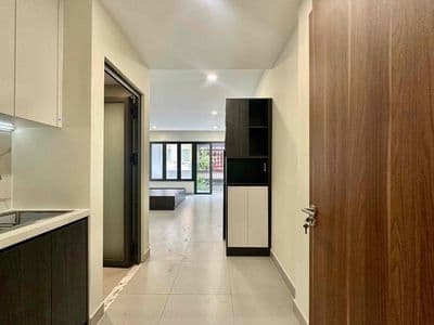 Ngay cầu vượt 3/2 quận 10 - nhà mới - đường oto