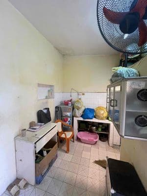 Tập thể mặt phố Tạ Quang Bửu 45m2 đủ Điều Hoà - Nóng Lạnh