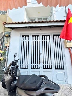 Cho thuê mặt tiền đường hiền vương đúc 2,5 tấm có 4 phòng ngủ