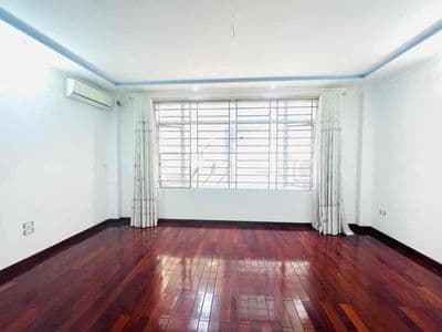 Cho thuê văn phòng 30 Nguyễn Thị Định 35m2 sàn gỗ vào thuê ngay