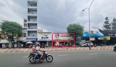 Mặt bằng kinh doanh 300m2 lê T Tấn