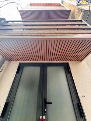 Trệt 2 lầu - sh riêng - gần vincom quang trung