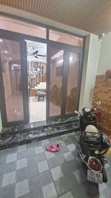 Cho thuê nhà nguyên căn Đội Cấn 70m² 5 ngủ full nội thất chỉ 25 triệu