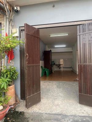 cho thuê nhà 1 trệt hẻm xe hơi 2phòng ngủ
