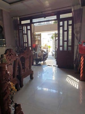 Nhà nguyên căn 1 trệt 1 lầu 5x20m mặt đường nhựa 7m, gần Chợ Đại Hải