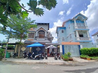 Cho Thuê Biệt Thự Đường 51 Đông Thủ Thiêm Q2, 156m², 4PN, 28 Triệu