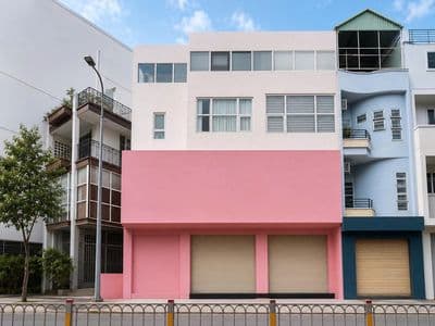Cho thuê nhà mt út tịch qtb - ngang 10m, 10x10m, trệt 3 lầu, 37tr