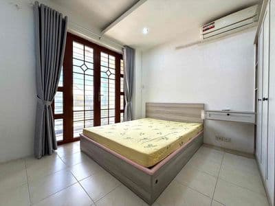 Căn hộ nhận 4 người 4 xe — mặt tiền sư vạn hạnh - ngay vạn hạnh mall