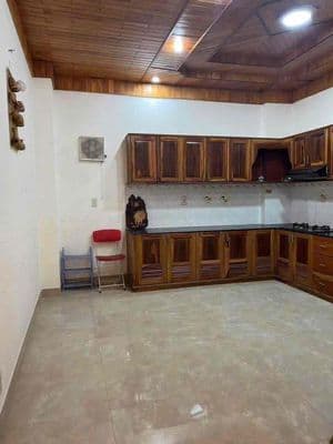 Cần cho thuê căn chung cư yersin
