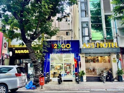 Nguyên căn MT 73 Lê Thị Hồng Gấm, Q1. Dt: 4,5x25m, Kc: trệt 2 lầu