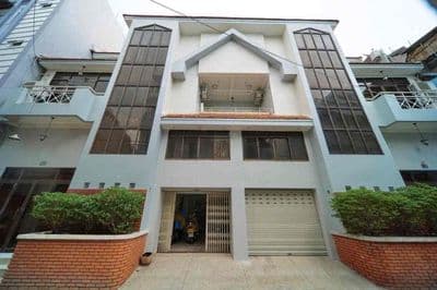 Cho thuê nhà hẻm xe hơi Thích Quảng Đức - 4 tầng - 4 phòng ngủ