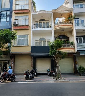 Cho thuê nhà mt đường calmette, quận 1