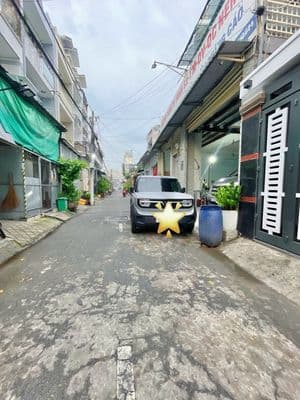 Hxh 6m mã lò - nhà mới ở ngay - 4 tầng - cạnh chợ - giá 5,5 tỷ