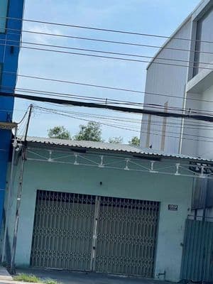 Bán đất tặng nhà cấp 4