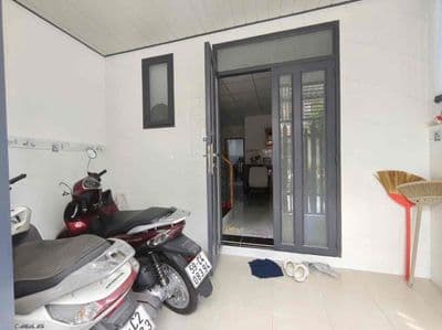 Nhà hẻm 360 phạm hữu lầu mới giá 5.5 ở liền