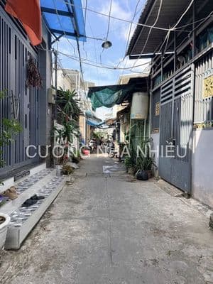 Nhà cũ ngay Him Lam; cách hẻm xe tải 35m; 81m2 ngang 4m vuông vức