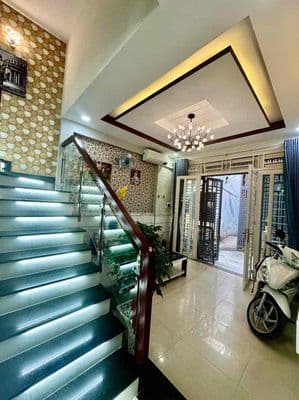 Nhà mới sạch đẹp Phạm Văn Chiêu